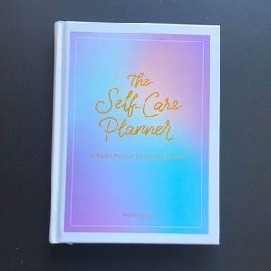 Self Care Planner: Weekly Guide to Prioritize You